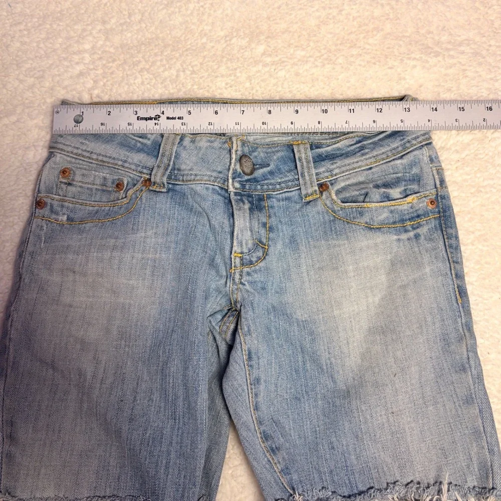 Y2K American Eagle Stretch Denim Shorts Light Wash Raw Hem Low Rise #16